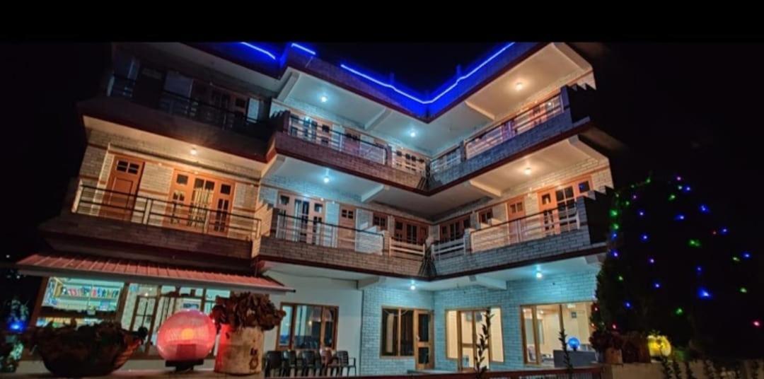 The White House Hotel Kasol Ngoại thất bức ảnh