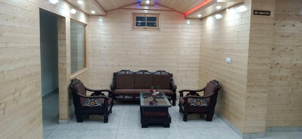 The White House Hotel Kasol Ngoại thất bức ảnh