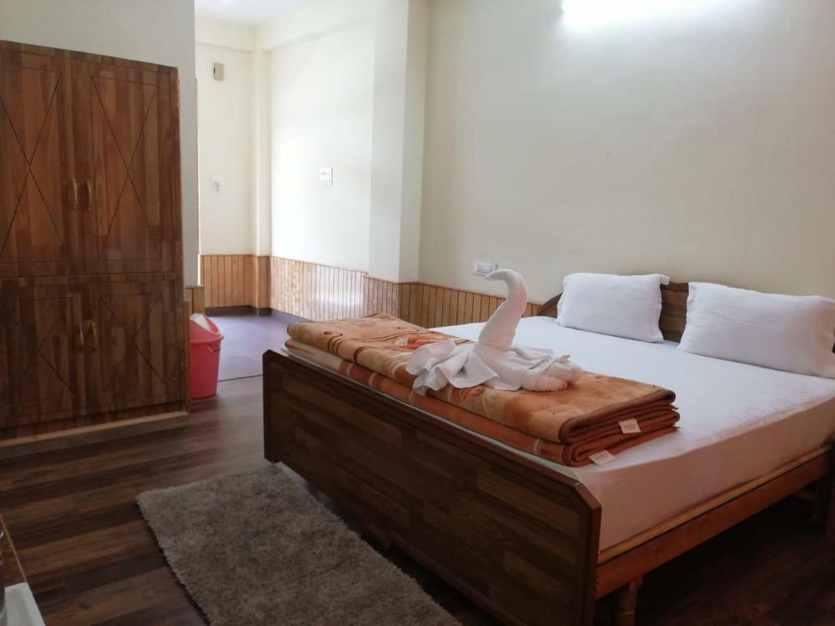 The White House Hotel Kasol Ngoại thất bức ảnh