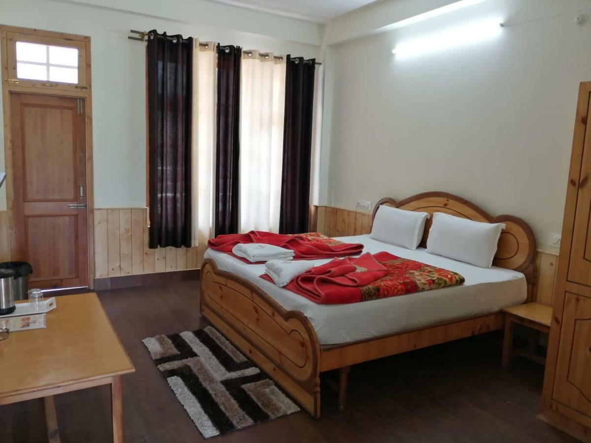 The White House Hotel Kasol Ngoại thất bức ảnh